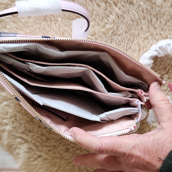 NWT Kate Spate Triple Gusset Pink Dawn Champagne Crossbody ๐พ ๐ - Picture 12 of 16